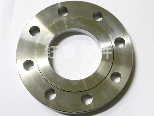 簡(jiǎn)單說明對(duì)焊法蘭的加工注意事項(xiàng)